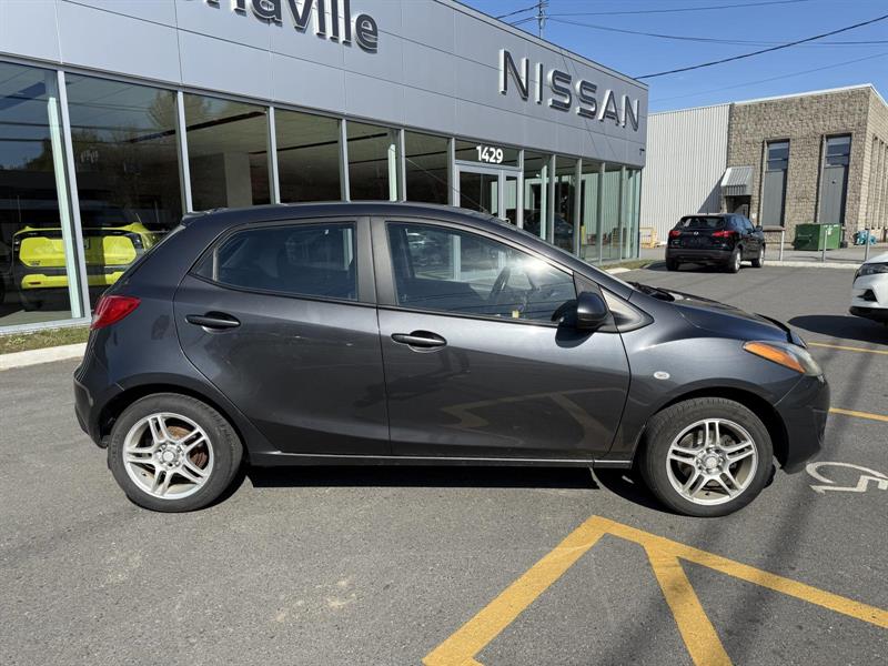 mazda Mazda2 2013 - 9