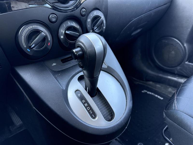 mazda Mazda2 2013 - 15