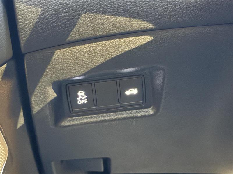 infiniti Q50 2017 - 14