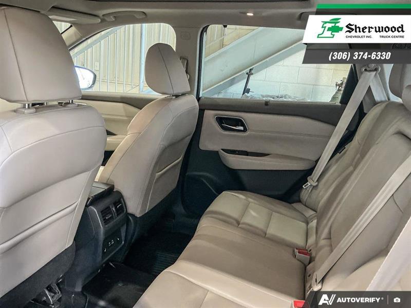 nissan Rogue 2021 - 23