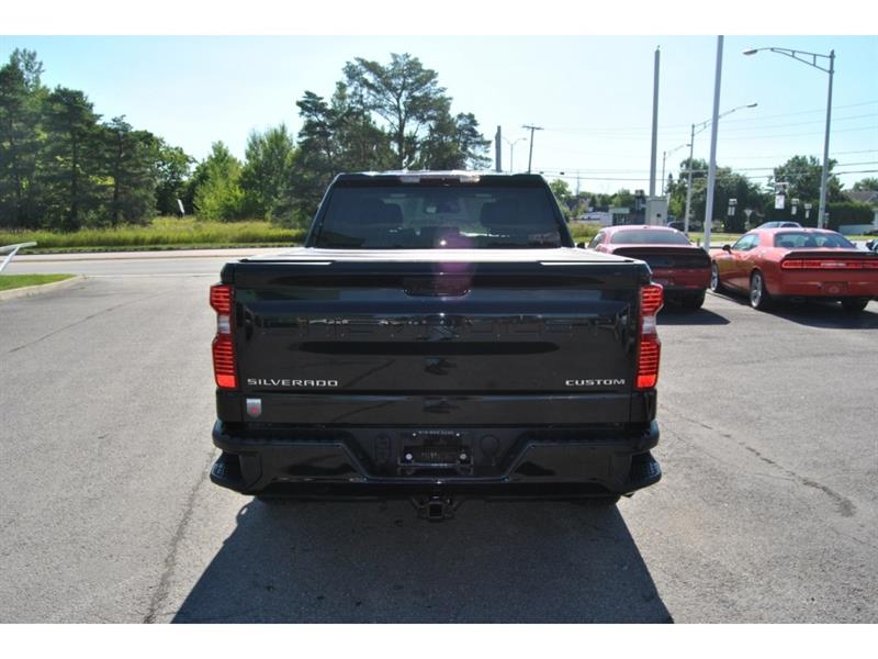 chevrolet Silverado 1500 2022 - 4