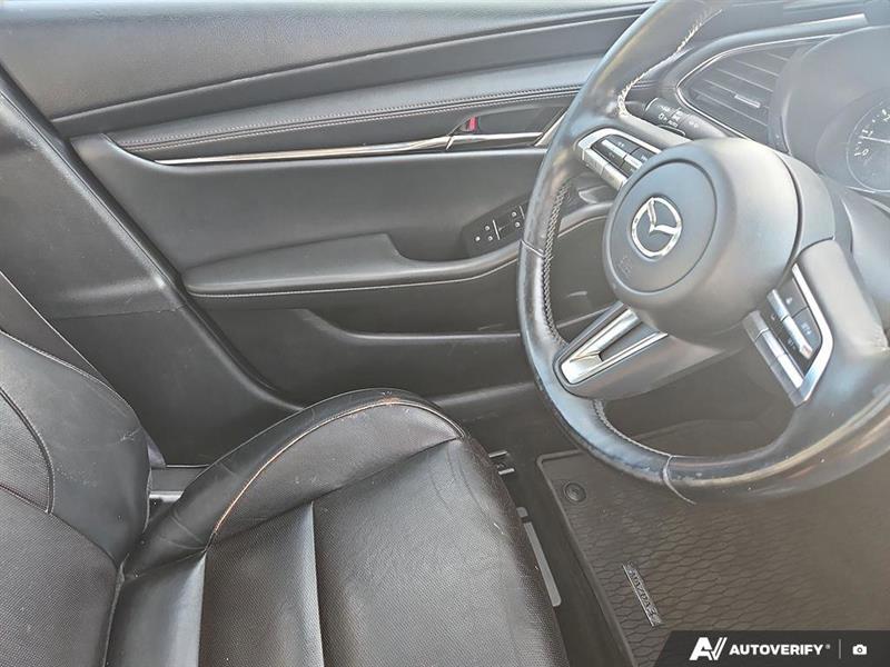 mazda Mazda3 2019 - 17