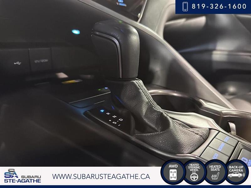 toyota Camry 2022 - 17