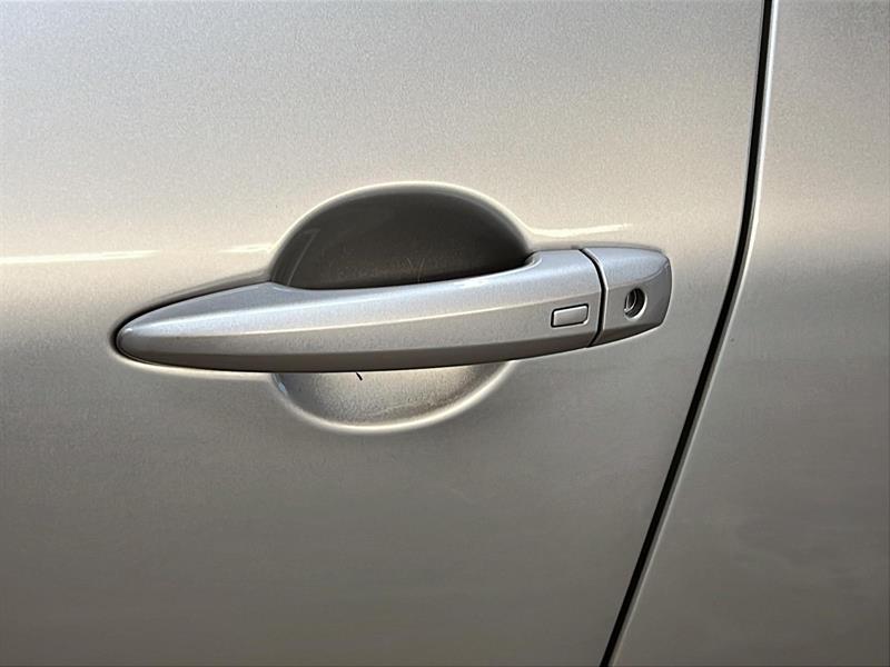 nissan Rogue 2023 - 25