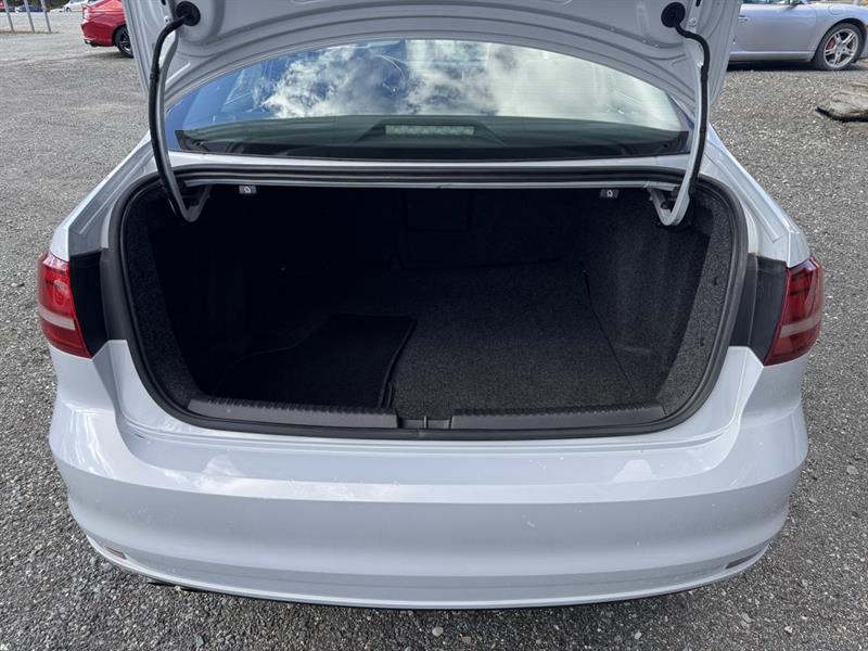 volkswagen Jetta 2017 - 7