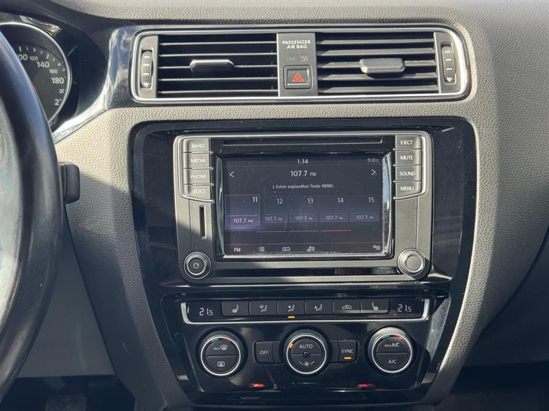 volkswagen Jetta 2017 - 21