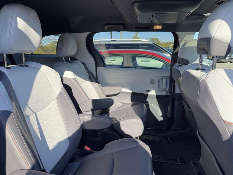 toyota Sienna 2023 - 22