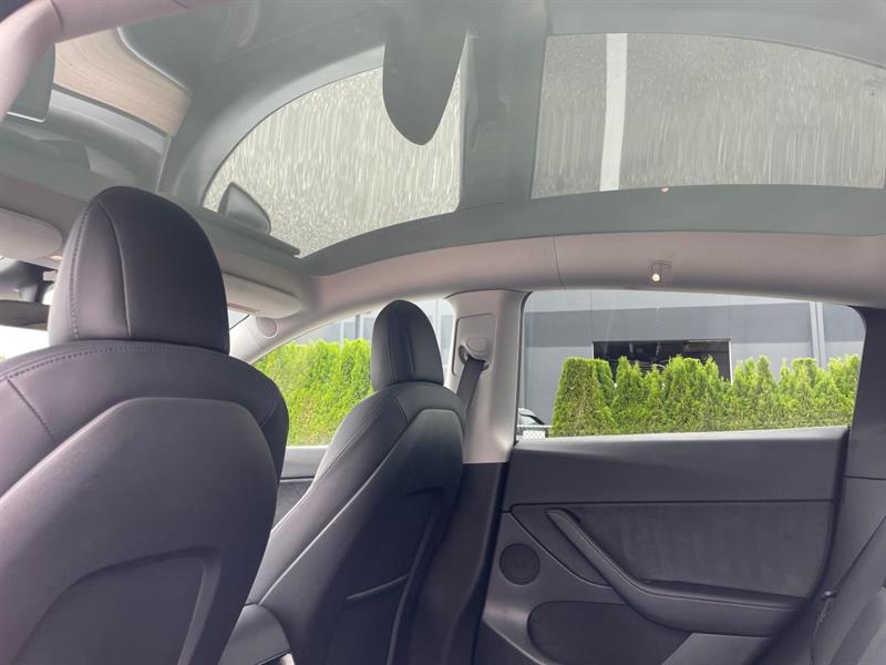 tesla Model Y 2021 - 17