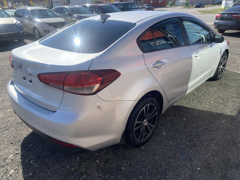 kia Forte 2017 - 3