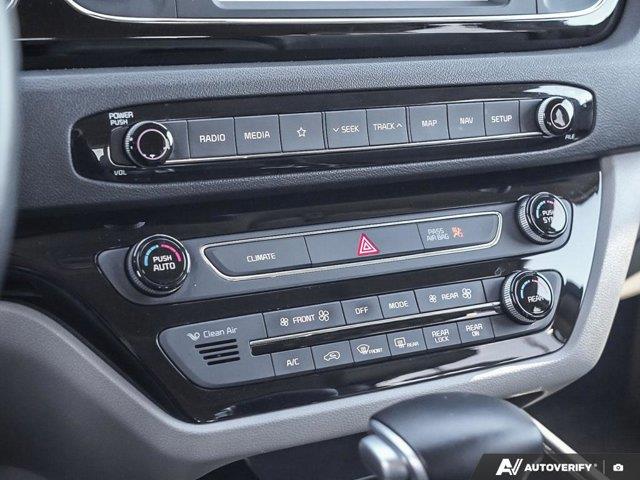 kia Sedona 2021 - 23