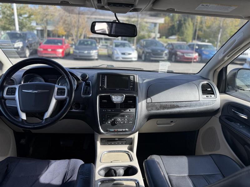 chrysler Town & Country 2014 - 11