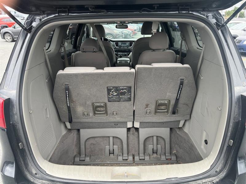 kia Sedona 2016 - 7