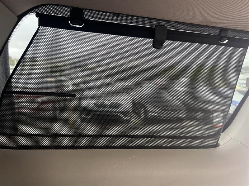 kia Sedona 2016 - 18