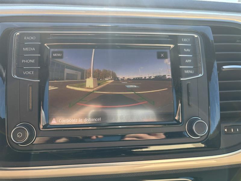 volkswagen Beetle Convertible 2019 - 12