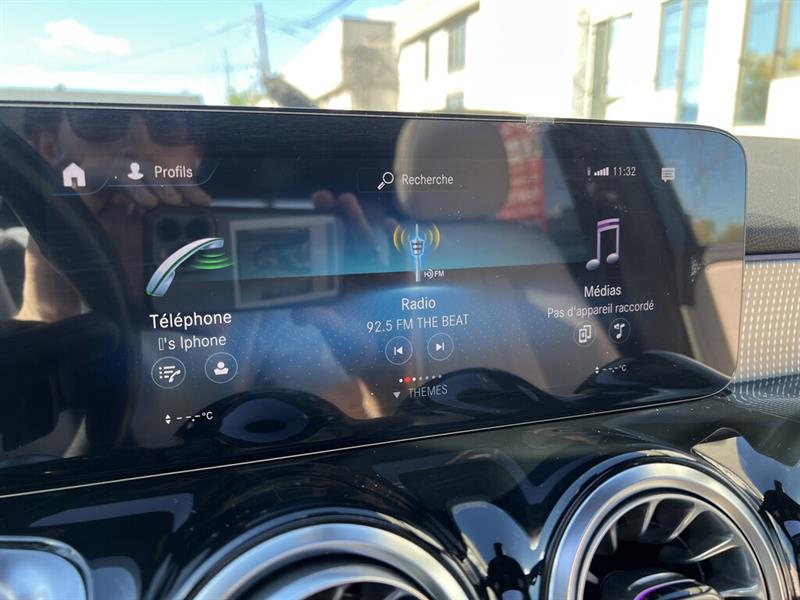 mercedes-benz GLB 2022 - 10