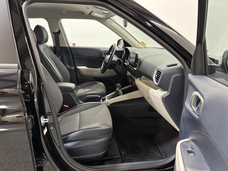 hyundai Venue 2022 - 13