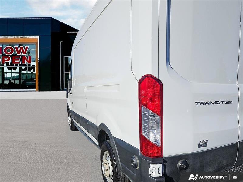 ford Transit fourgon utilitaire 2024 - 11