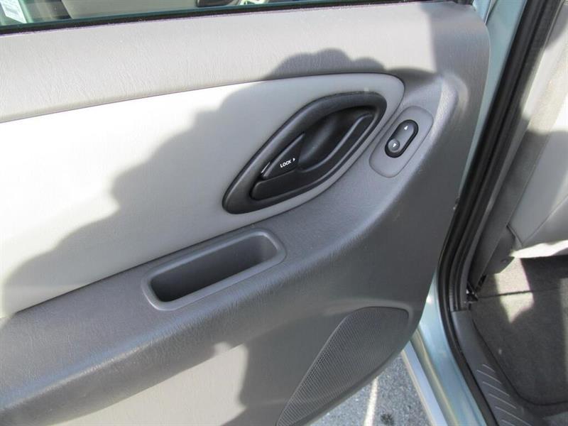 ford Escape 2005 - 13