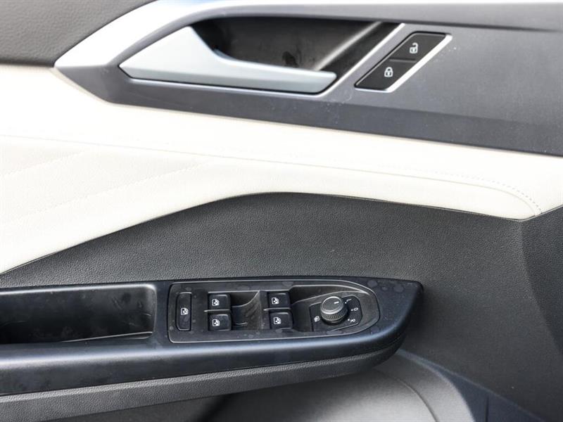 volkswagen Taos 2025 - 17