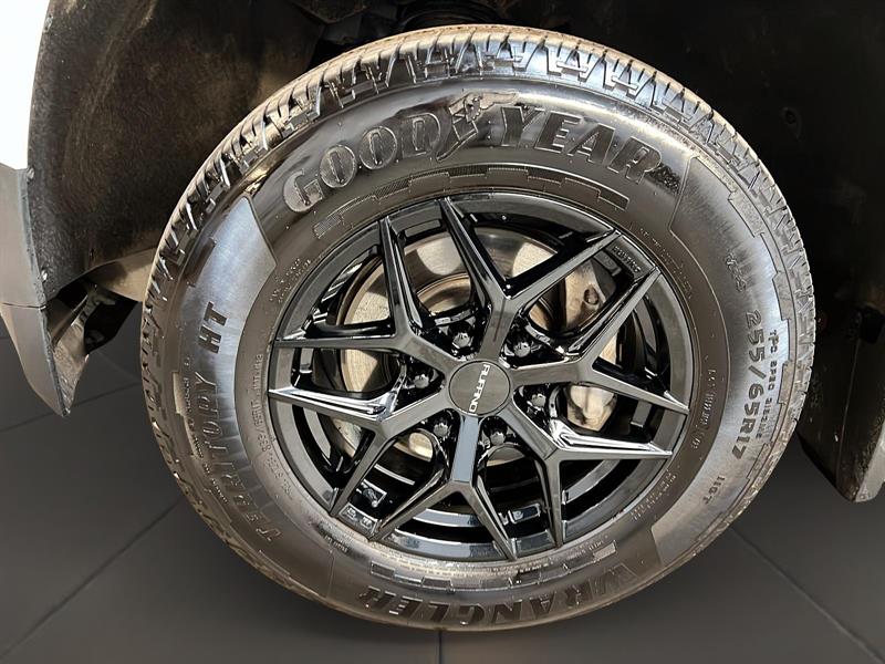 chevrolet Colorado 2023 - 26