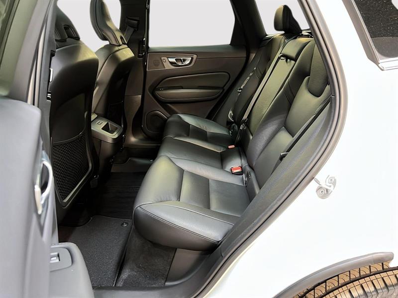 volvo XC60 2023 - 9