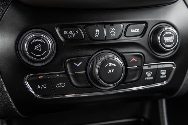 jeep Cherokee 2016 - 18