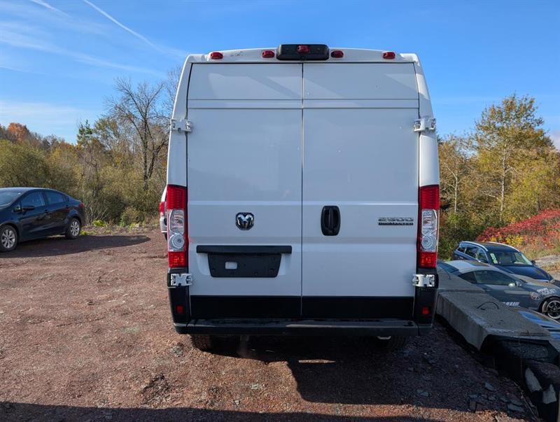 ram Promaster 2500 2023 - 11