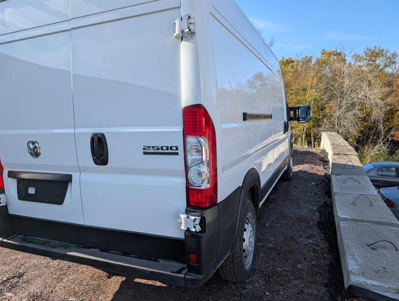 ram Promaster 2500 2023 - 13