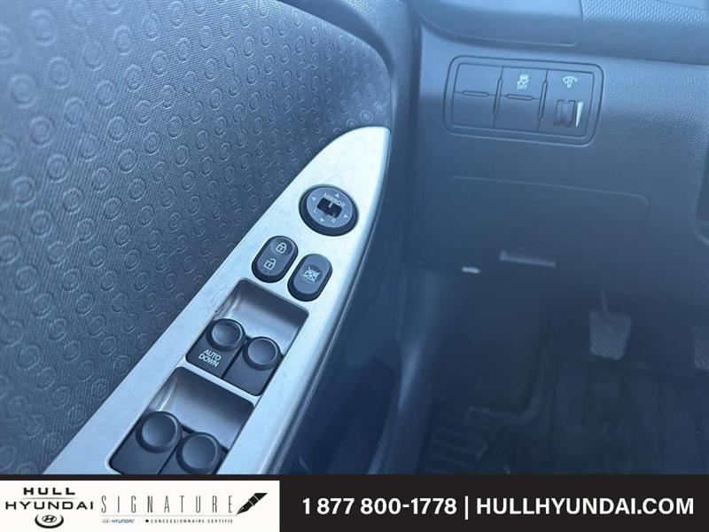 hyundai Accent 2012 - 11