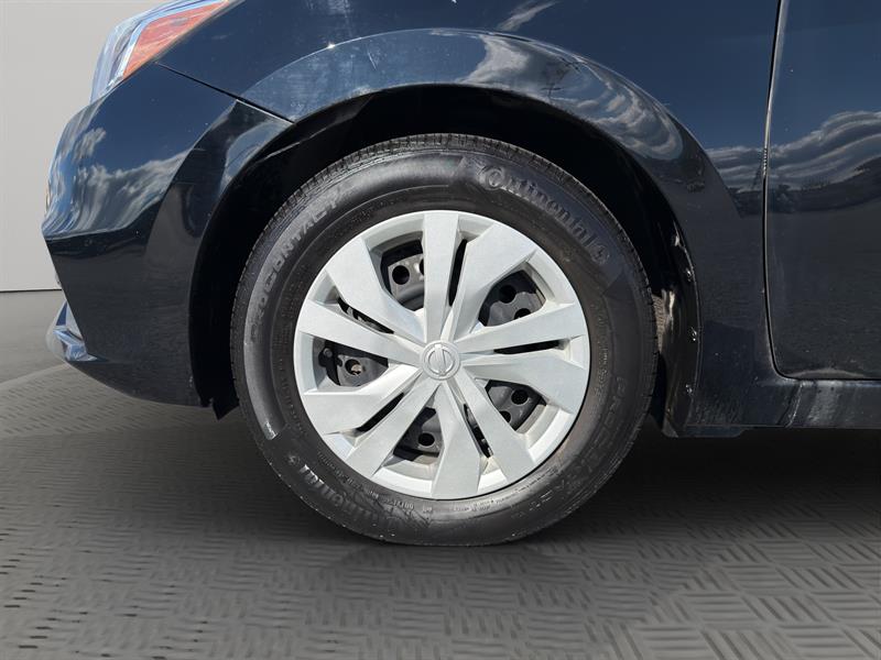 nissan Versa 2022 - 9