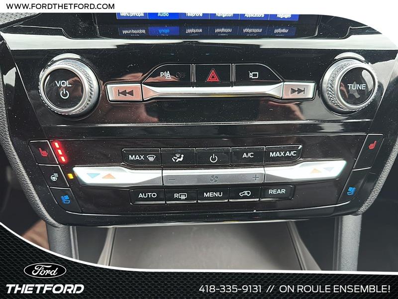 ford Explorer 2022 - 21