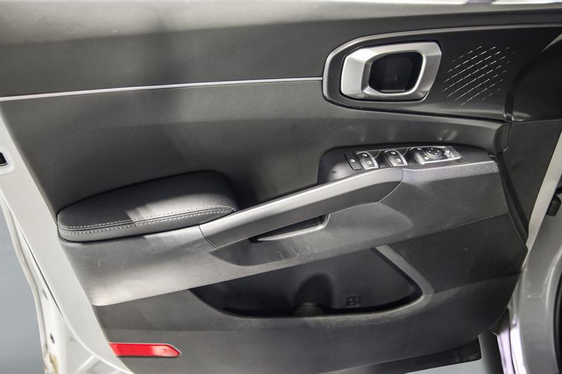 kia Sorento 2023 - 11