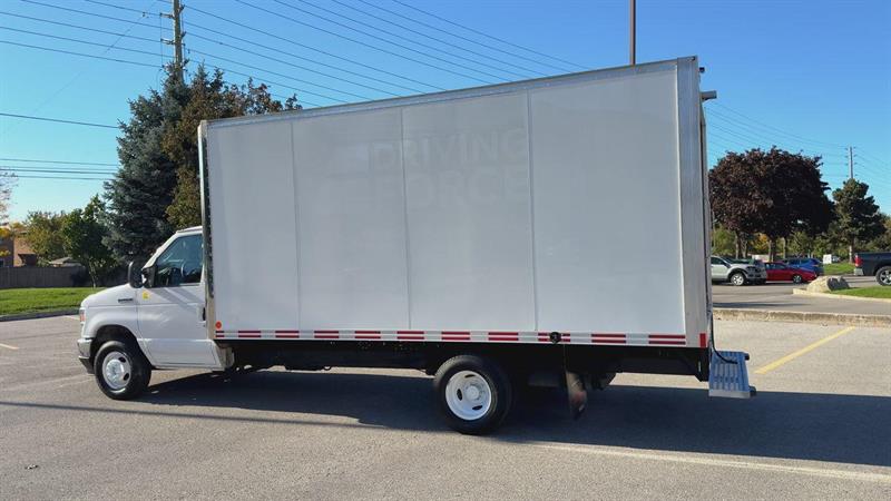 ford E-450 Cutaway 2023 - 8