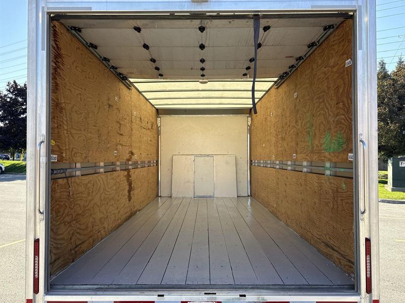 ford E-450 Cutaway 2023 - 22