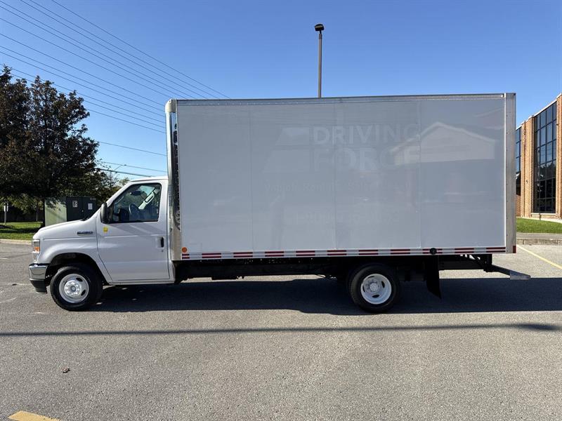 ford E-450 Cutaway 2023 - 33