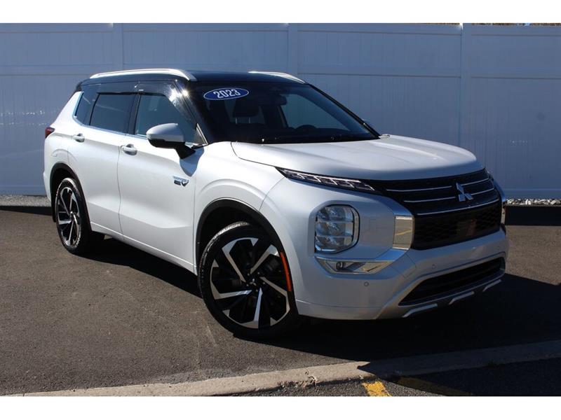 mitsubishi Outlander rechargeable 2023