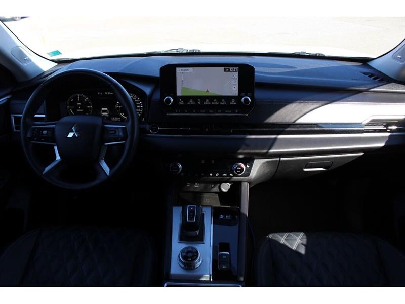 mitsubishi Outlander rechargeable 2023 - 12