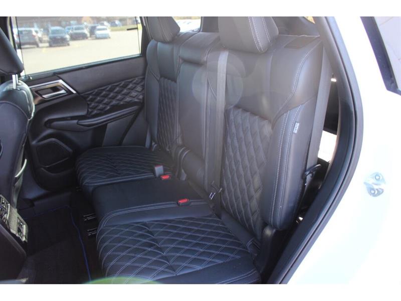 mitsubishi Outlander rechargeable 2023 - 45