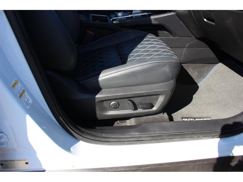 mitsubishi Outlander rechargeable 2023 - 56