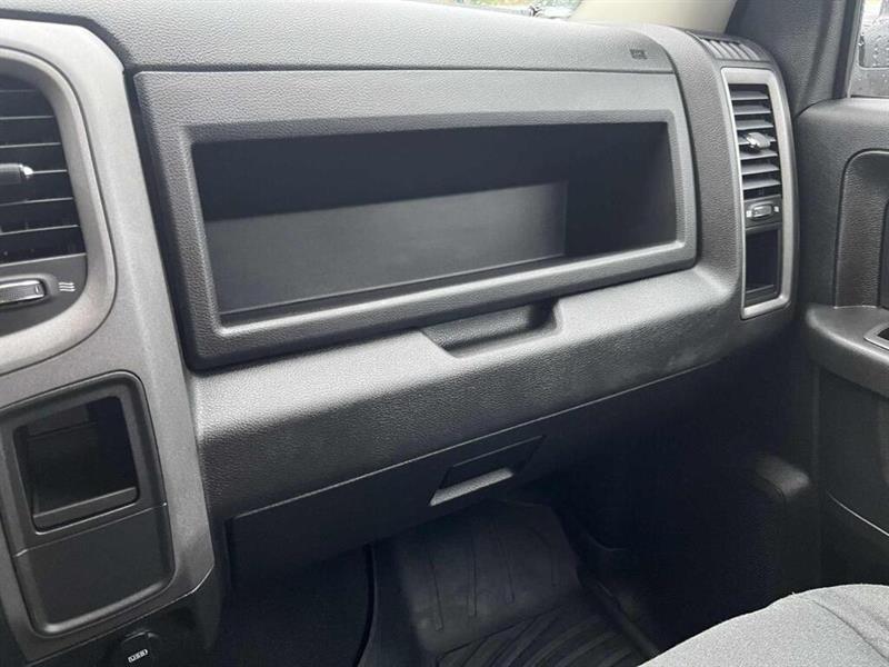 ram 1500 Classic 2023 - 18