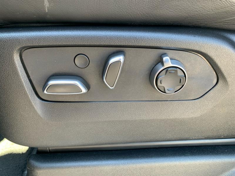 cadillac Escalade 2023 - 12