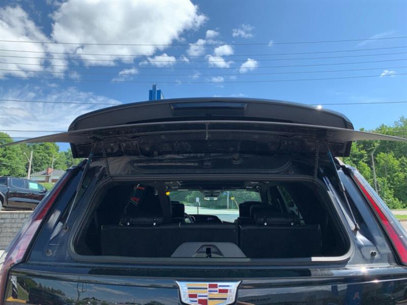 cadillac Escalade 2023 - 26