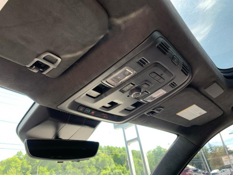 cadillac Escalade 2023 - 27