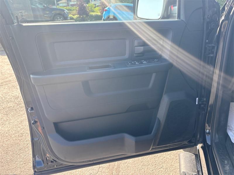 ram 1500 Classic 2021 - 9