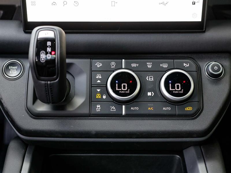land rover Defender 2025 - 18