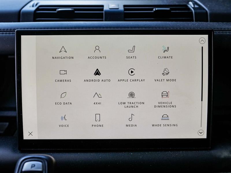 land rover Defender 2023 - 17