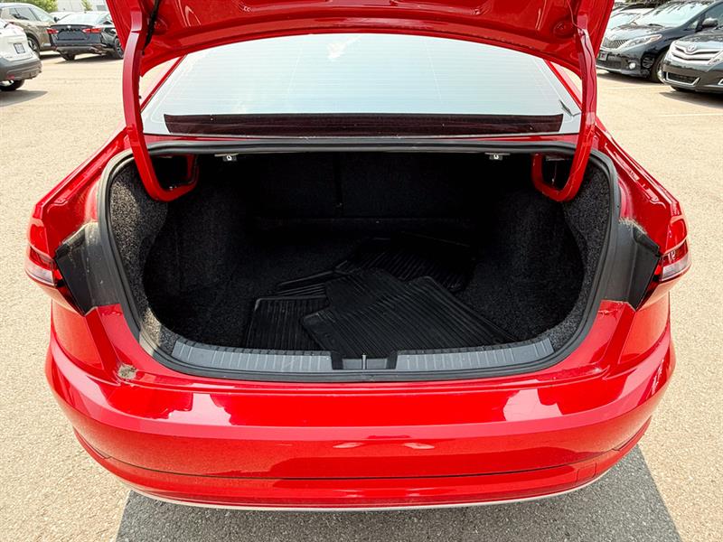 volkswagen Jetta 2019 - 15