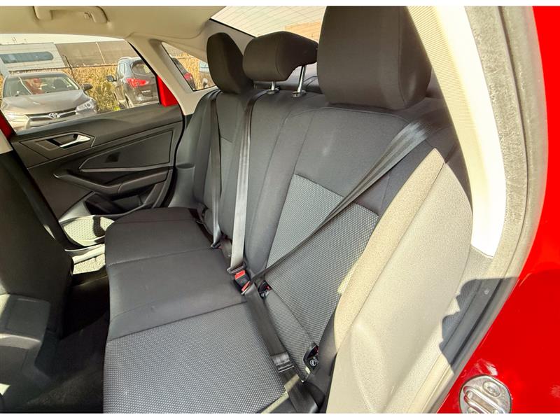 volkswagen Jetta 2019 - 16