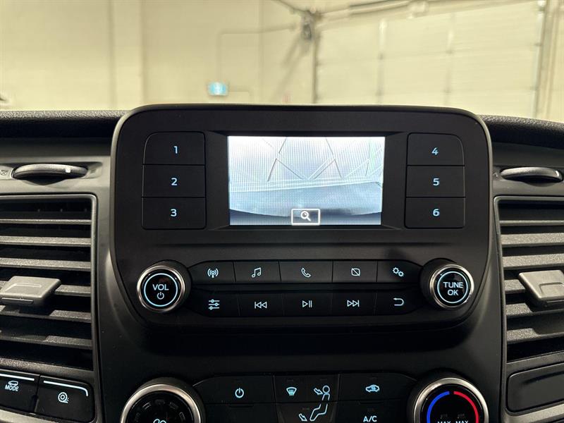 ford Transit-250 Cargo 2024 - 17