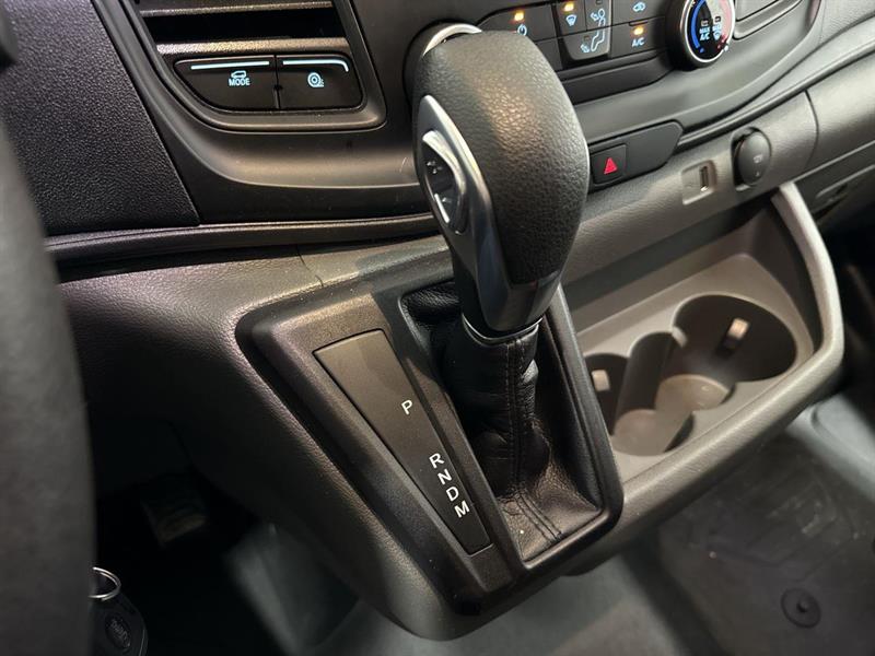 ford Transit-250 Cargo 2024 - 19